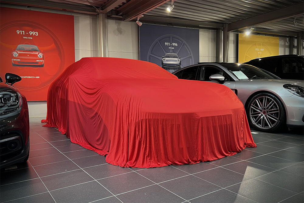 Showroom covers for cars